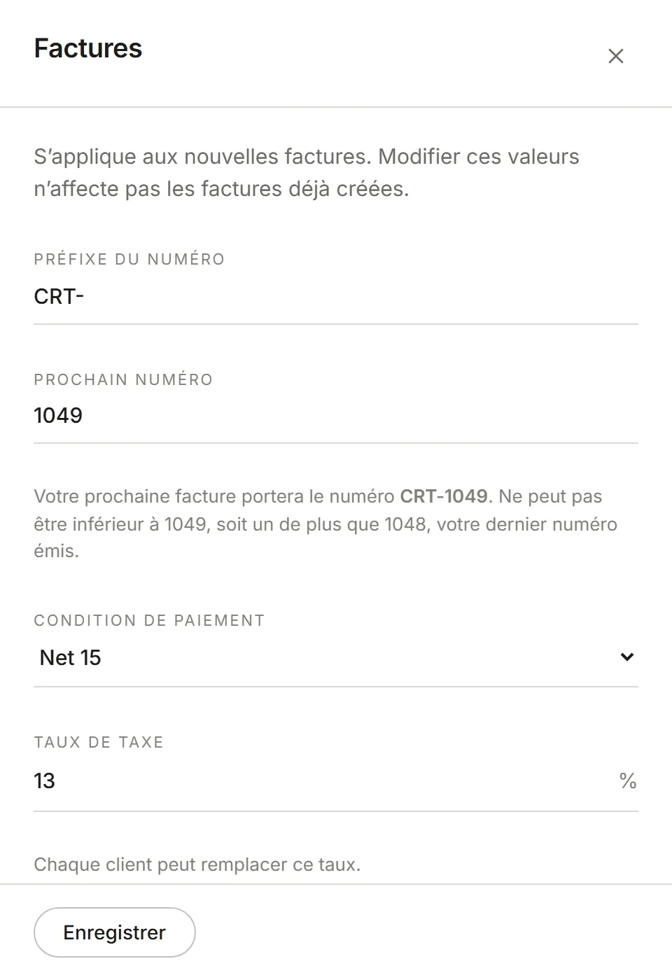 Le panneau Factures : préfixe du numéro, prochain numéro, condition de paiement, taux de taxe et pied de page
