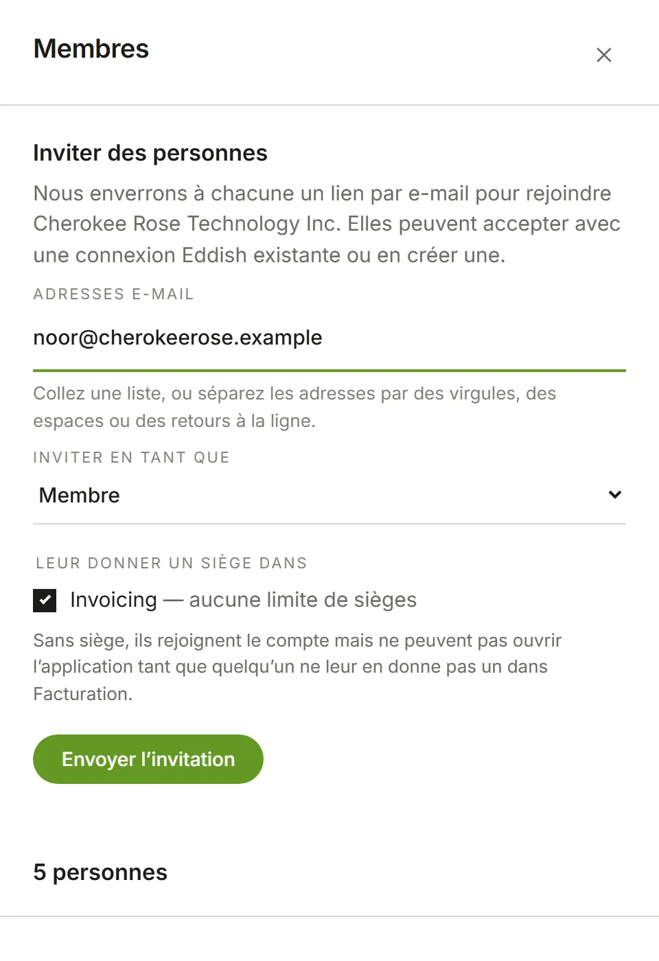 Le panneau Inviter des personnes, ouvert sur la page Membres, avec une adresse e-mail saisie